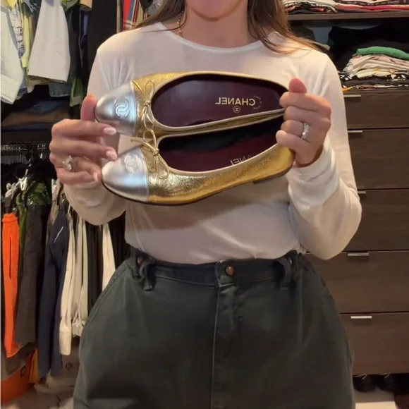Chanel 26X Holiday Flats Gold & Silver | Size 36.5 - Picture 14 of 15
